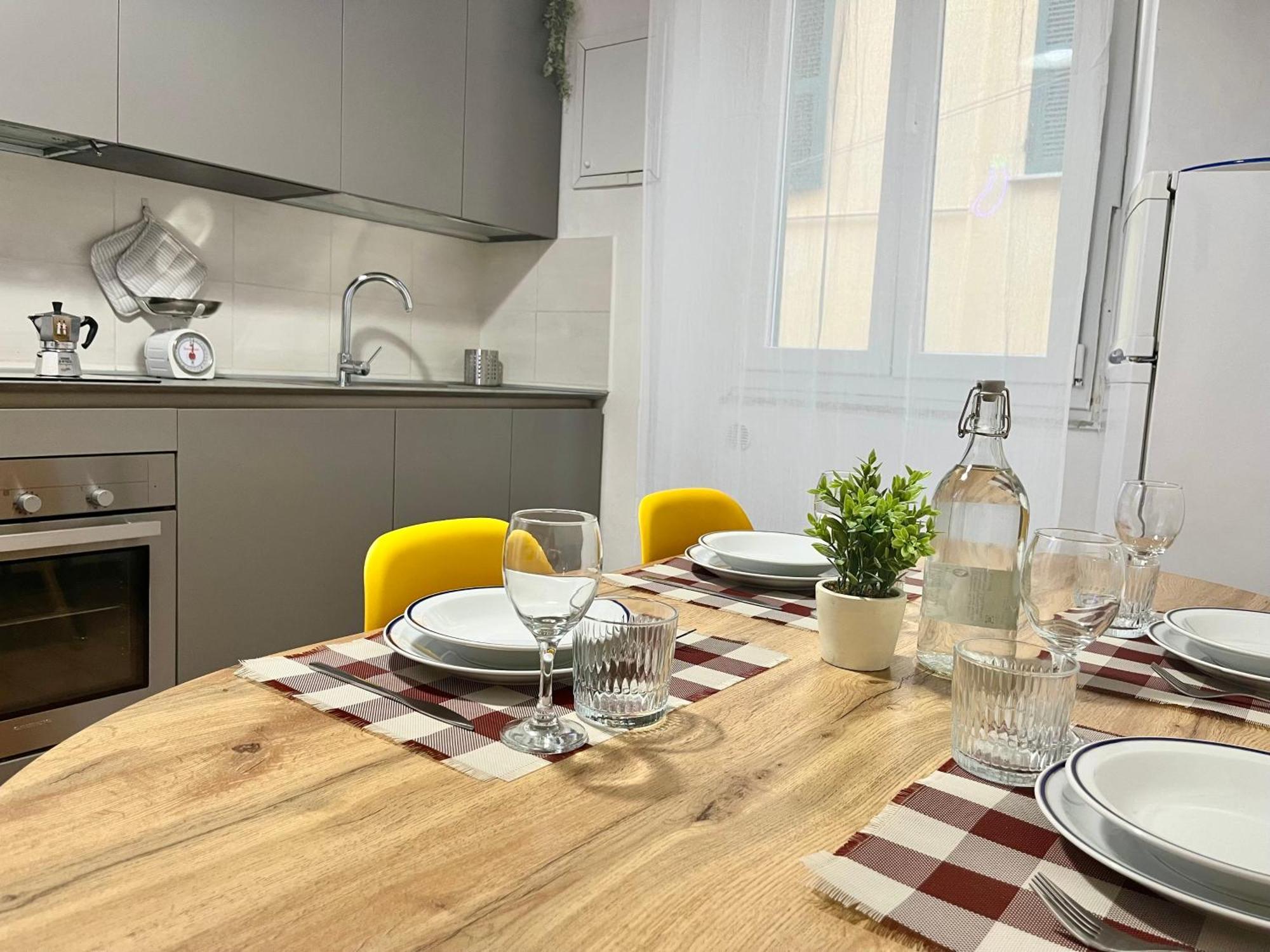 Centrale Ampio Appartamento 5 Minuti Stazione Cinque Terre 라스페치아 외부 사진