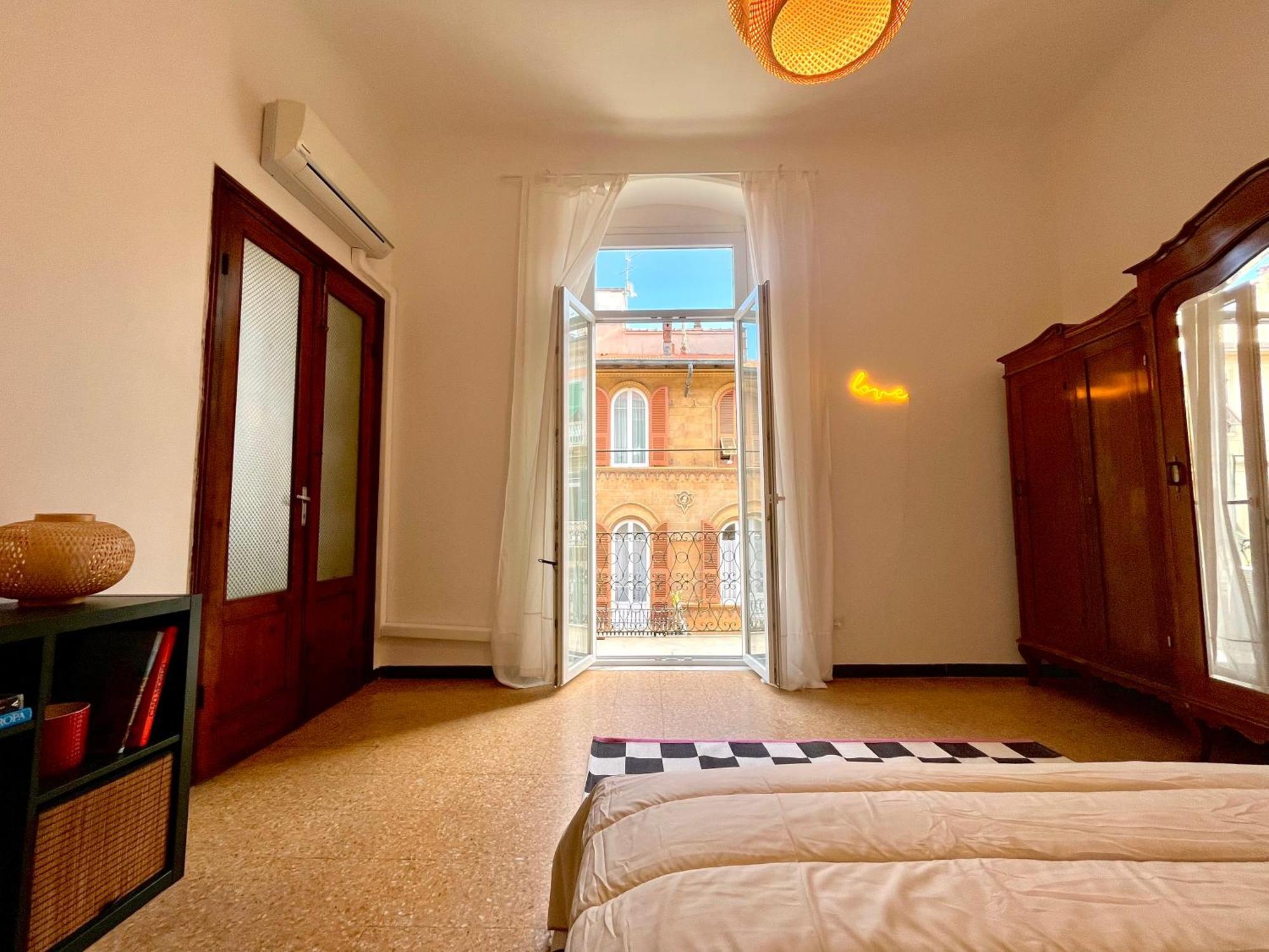 Centrale Ampio Appartamento 5 Minuti Stazione Cinque Terre 라스페치아 외부 사진